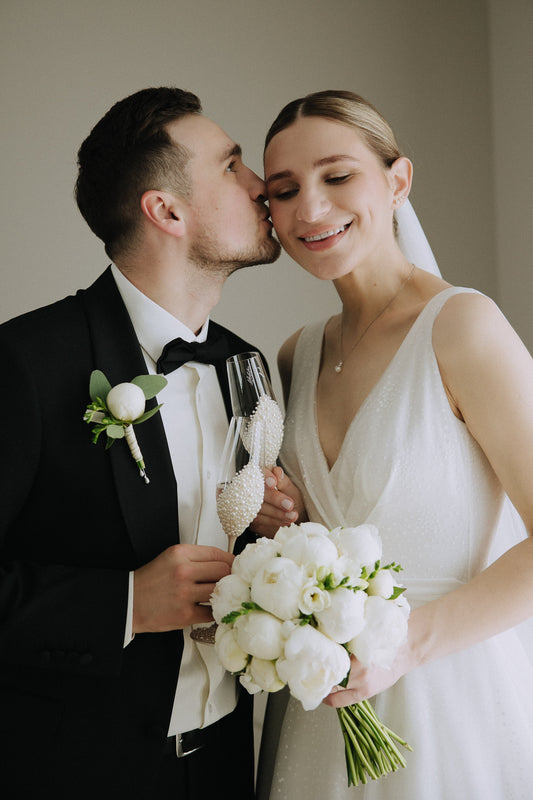 Real Wedding Story: Roxy & Taras – A Love 12 Years in the Making