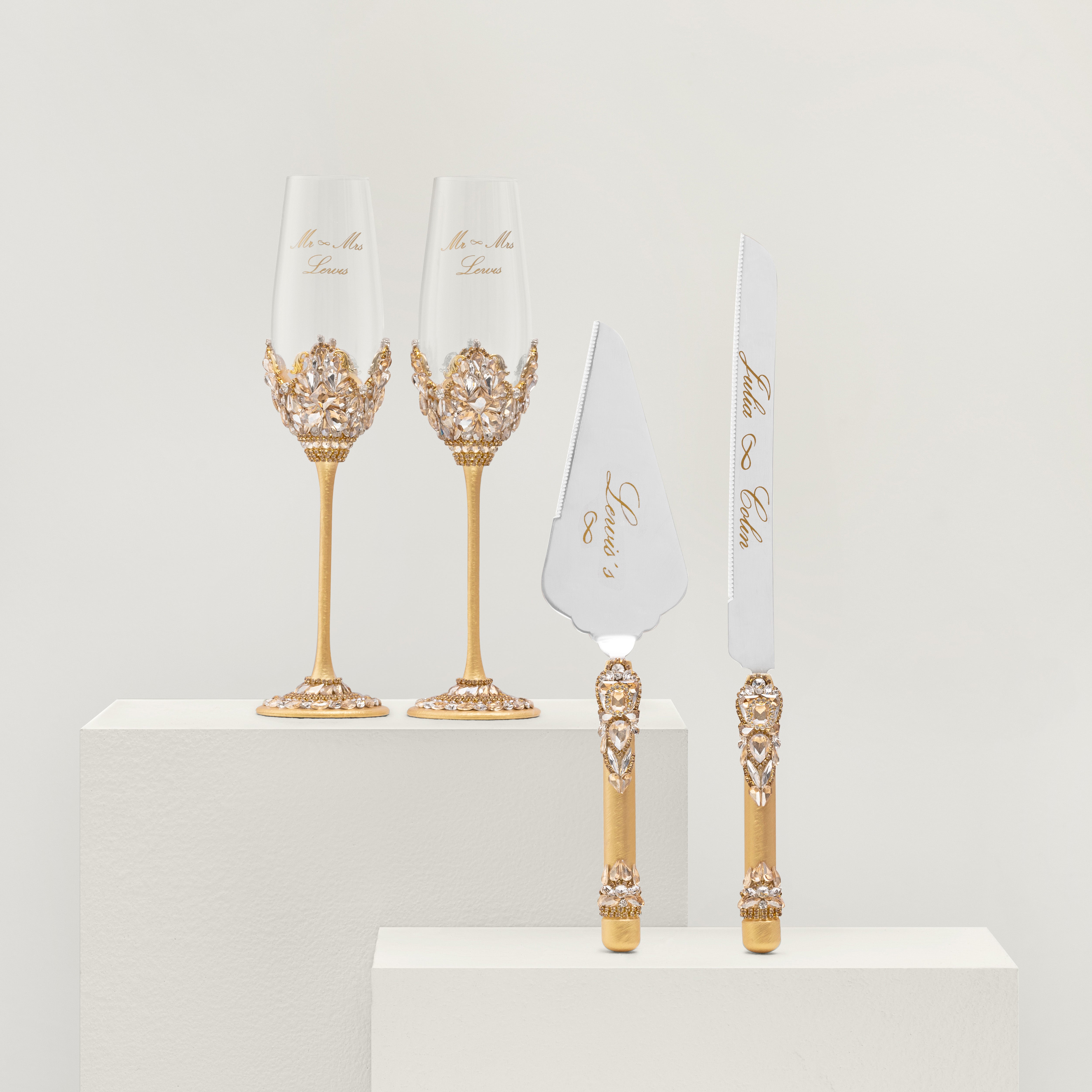 Valencia Gold Flutes & Cake Knife Server set