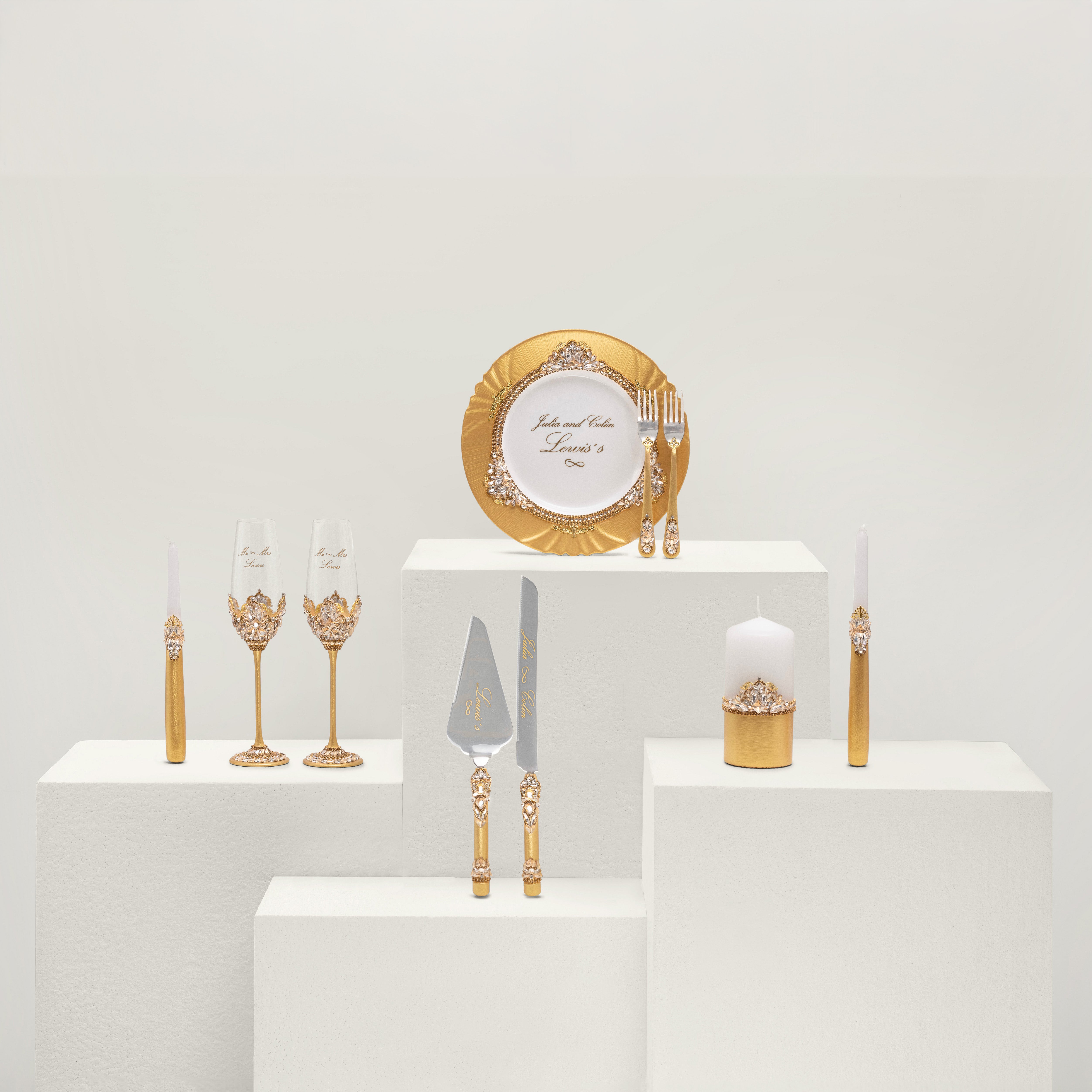 Valencia Gold Flutes & Cake Knife Server Classic Plus Set