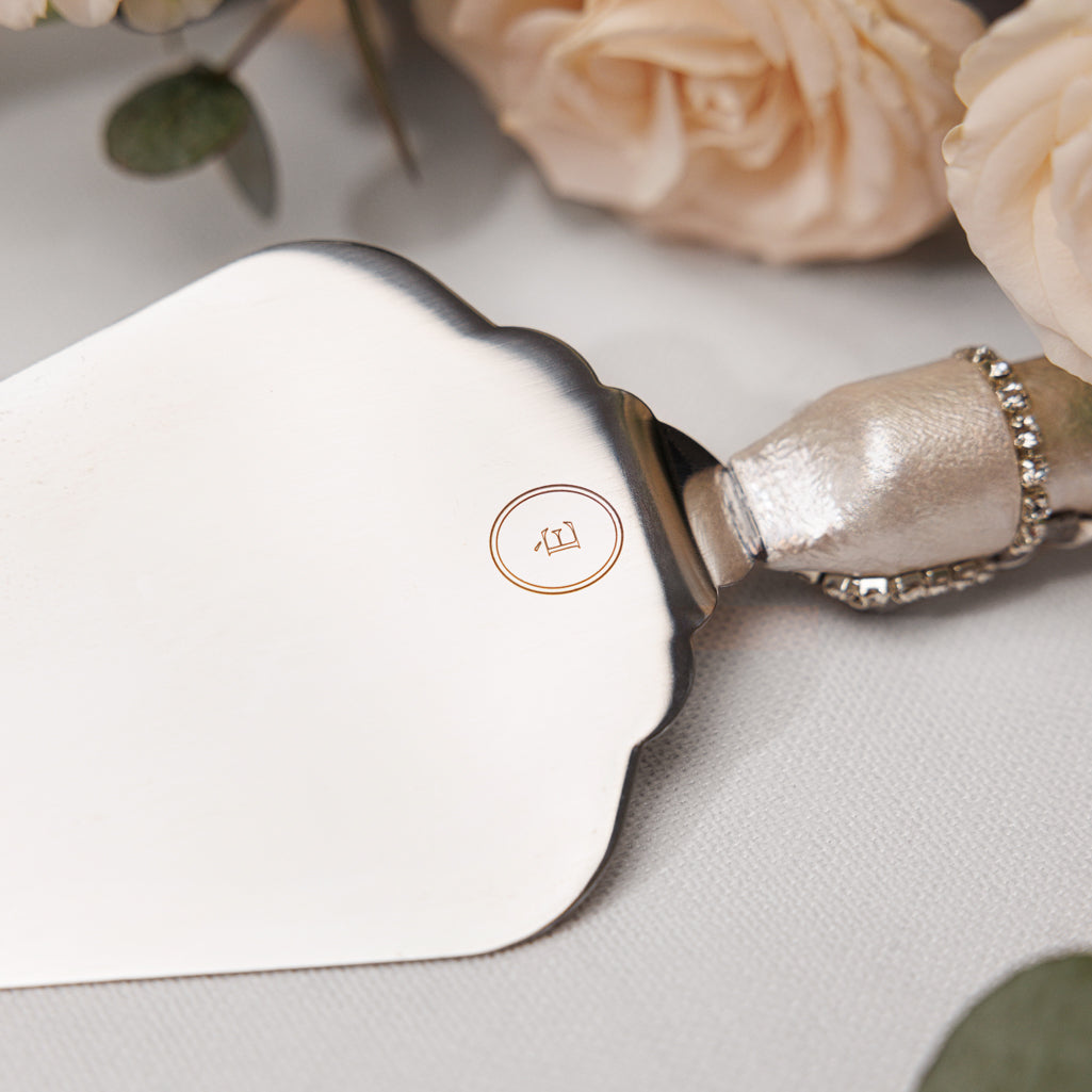 Valencia Ivory Flutes & Cake Knife Server Classic Set