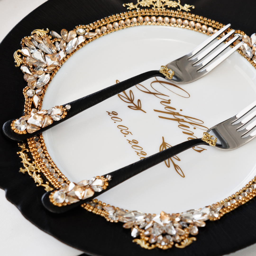 Valencia Black & Gold Plate and Forks - The Èlliance