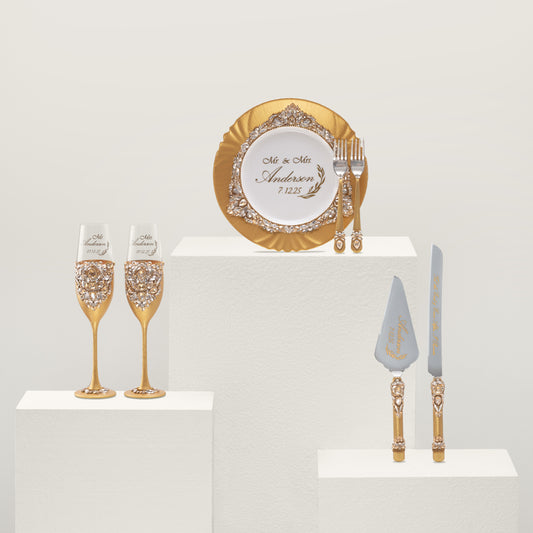 Personalized Gold Wedding Champagne Flutes & Cake Knife Server Set,  7 items  | The Èlliance Gloria Engraved Classic set