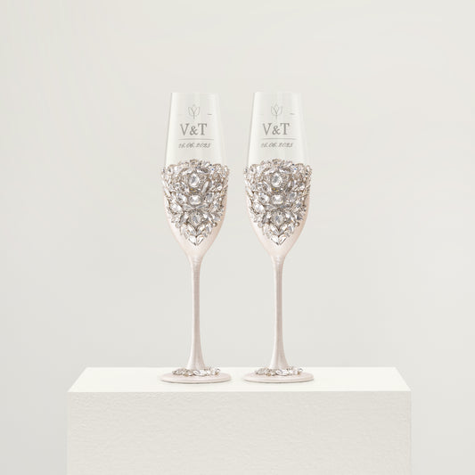 Personalized Ivory Bride & Groom Champagne Glasses | The Èlliance Gloria Engraved Wedding Flutes