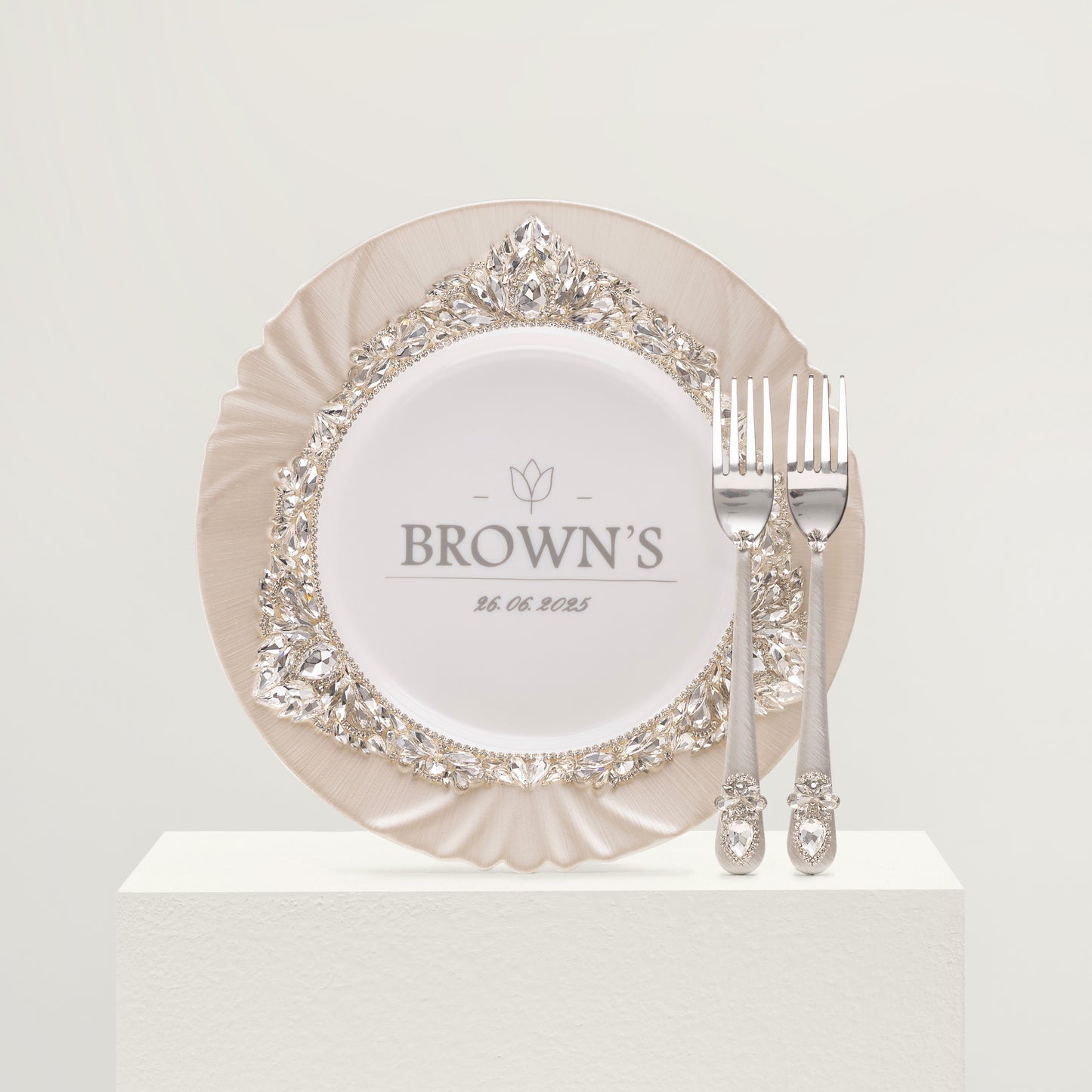 Personalized Ivory Wedding Serving set | The Èlliance Gloria Engraved Plate and Forks