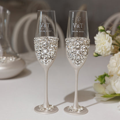 Personalized Ivory Wedding Champagne Flutes & Cake Knife Server Set,  10 items  | The Èlliance Gloria Engraved Classic set plus