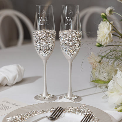 Personalized Ivory Wedding Champagne Flutes & Cake Knife Server set, 4 items  |  The Èlliance Gloria Engraved Flutes and Cake set